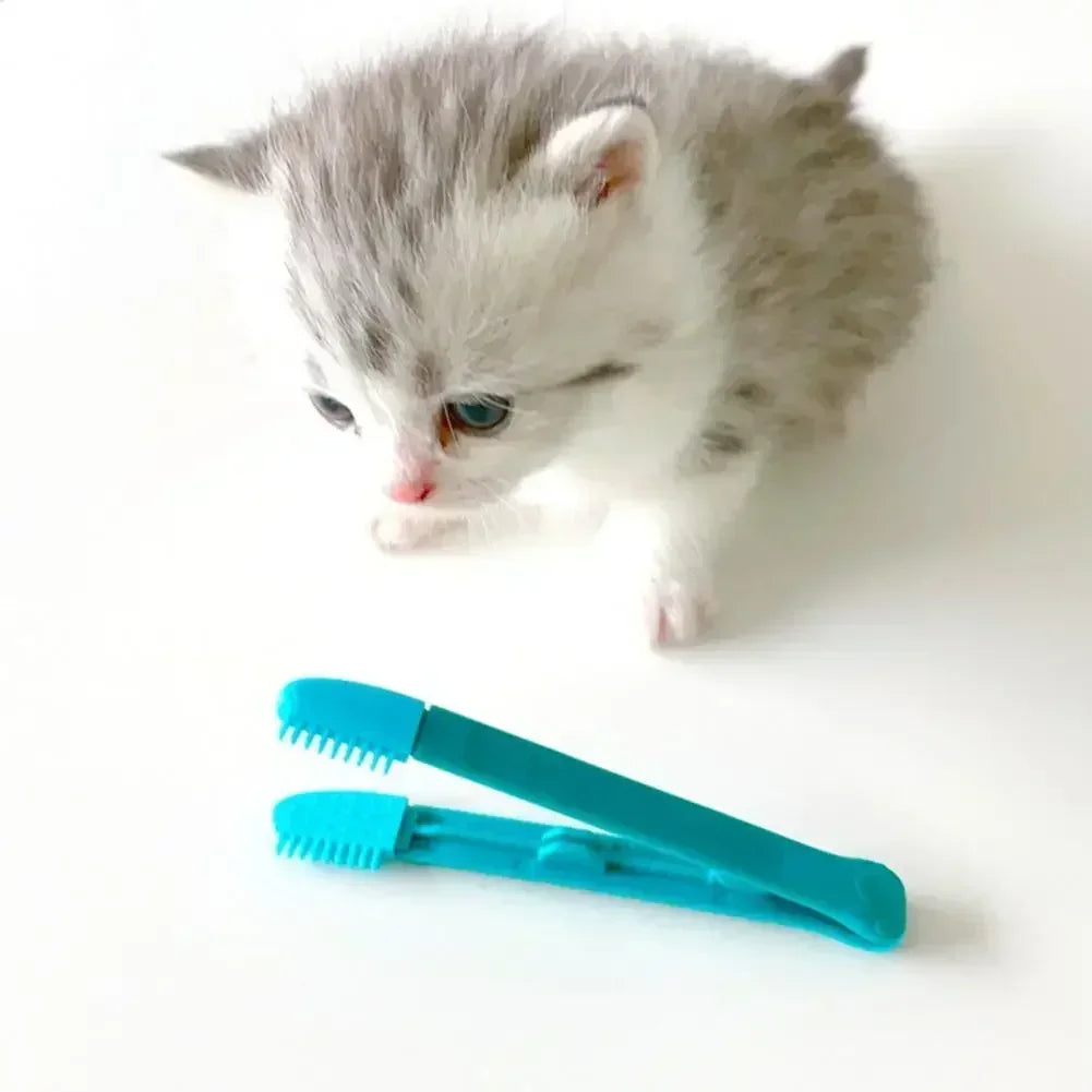 Gentle Kitten Eye Cleaning Brush